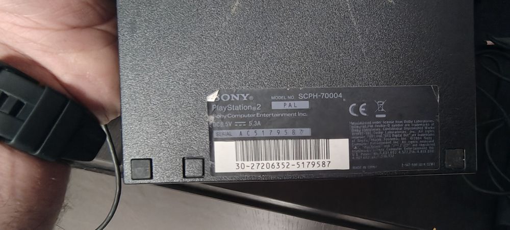 Ps2 cu 2 manete si jocuri originale