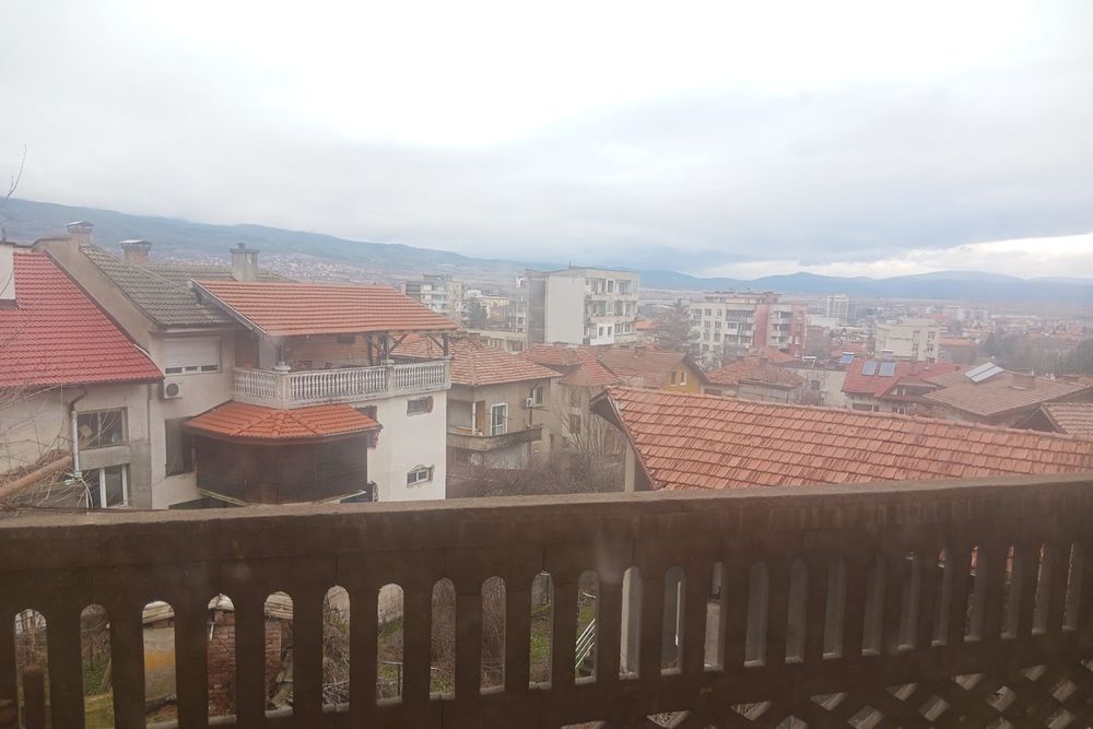 Продава се Етаж от къща в Кюстендил, Център - 63 кв.м за 401 €/кв.м - Снимка #3
