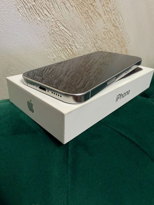 iPhone 16pro 93%baterie