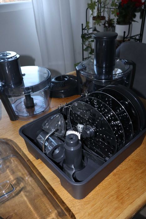 Кухненски робот Philips HR778