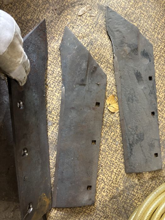 Лемежи за плуг  .