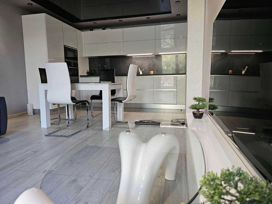 Продава се Тристаен апартамент в Пловдив, Мараша - 102 кв.м за 2393 €/кв.м - Снимка #4