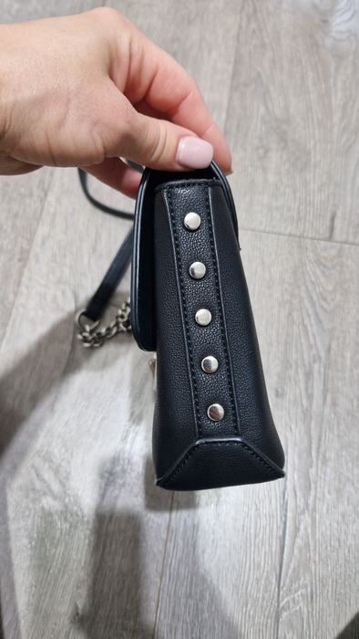 Geanta neagra de umar