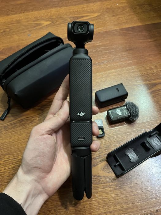 Экшн-камера DJI Pocket 3 Creator Combo