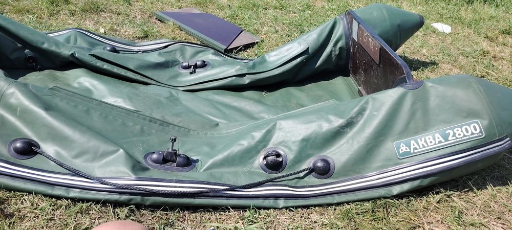 Продам лодку с мотором