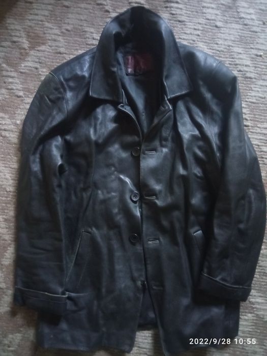 Продаю кожаные вещи.