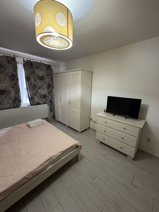 Închiriez garsoniera zona Cetate Bulevard din 15 Aprie sau 1 Mai