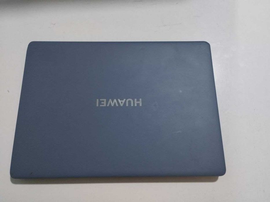 Huawei MateBook X Pro — Ultra 9, 32 GB, 2 TB