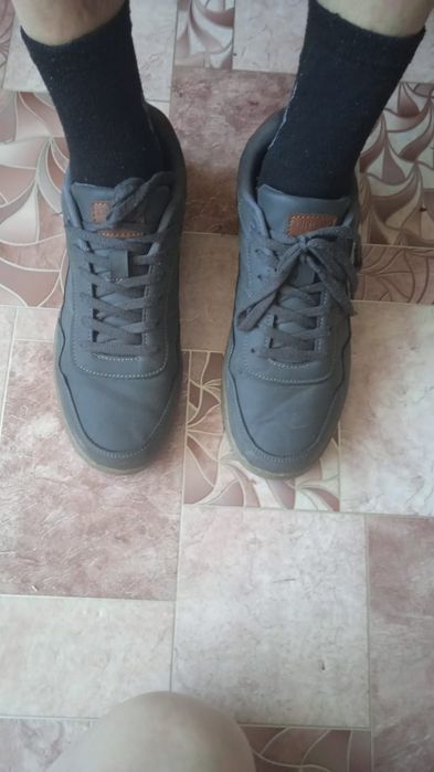 Мужские кроссовки