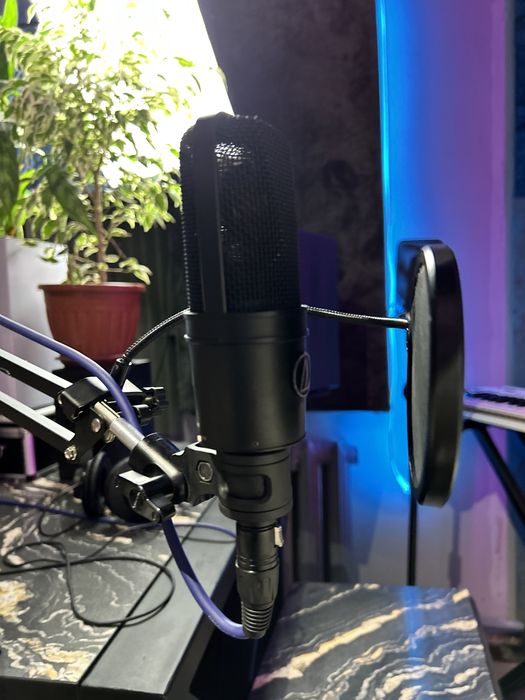 Профессиональный Студийный Микрофон AT4040