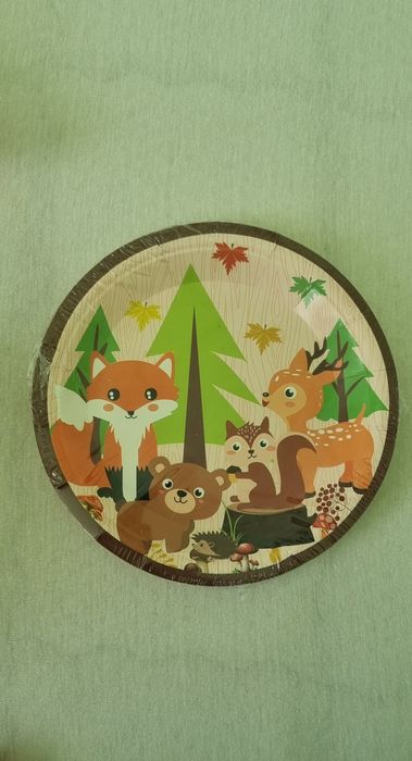 Чашки, чинийки и салфетки за детски рожден ден