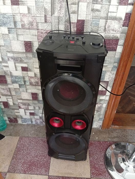 Boxa de vânzare cu bluetooth