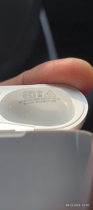 Продам кейс Air Pods 2