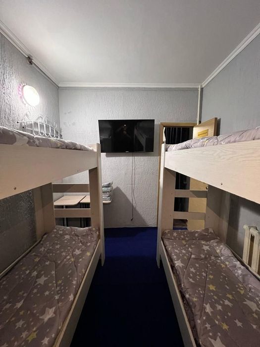 Продам кровати двухъярусные деревянные