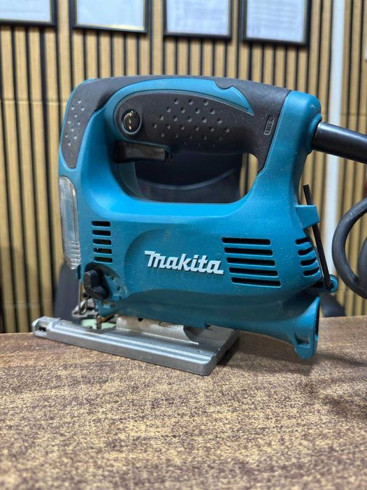 Електрически прободен трион Makita 4329, 450 W, 18 мм