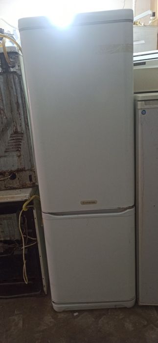 Продам  холодильник