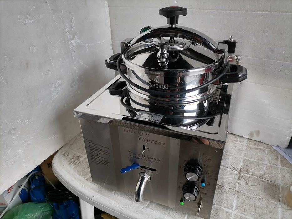 Фритюрник Професионален  Електрически   Фритюрник