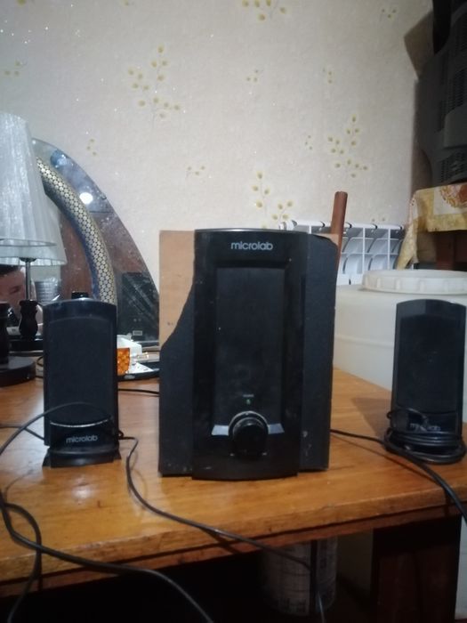 продам колонки Microlab