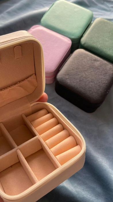 Косметичка, шкатулка для украшений