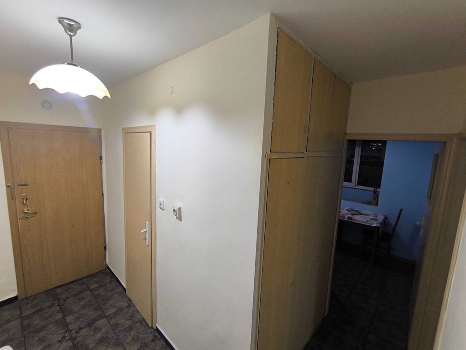 Дава се под наем Двустаен апартамент в Варна, Автогара - 65 кв.м за 357 € - Снимка #1