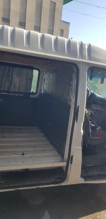 Ford sotiladi 15 baza