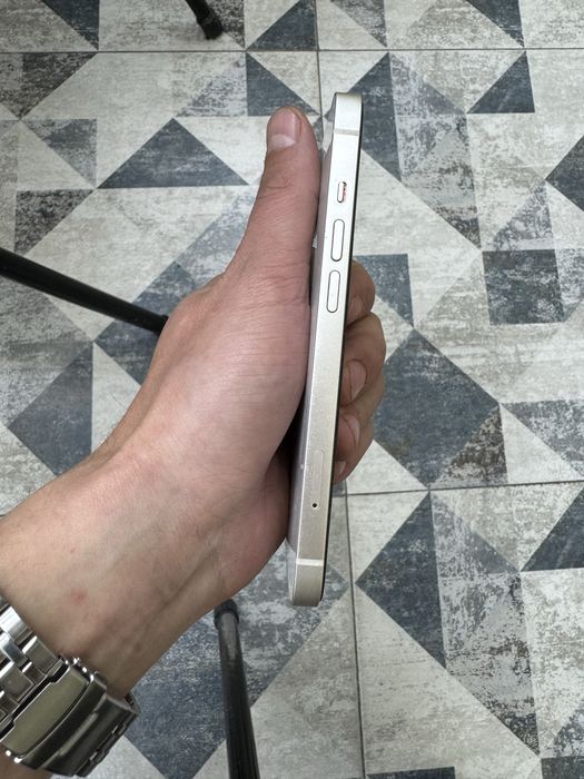 iPhone 13 на 128gb 79%