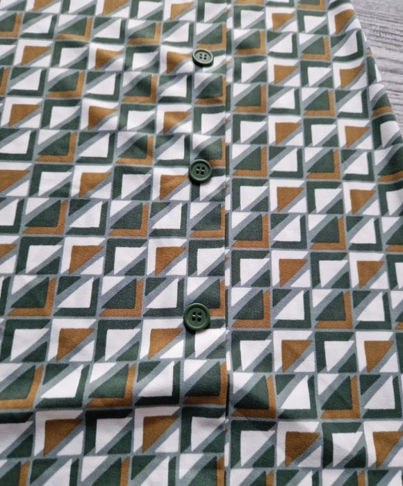 Rochie de zi cu nasturi