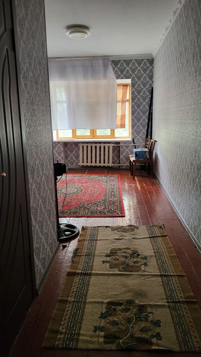 Сдаётся 1-3-5 в общежитии, сан узел внутри,кухня общая