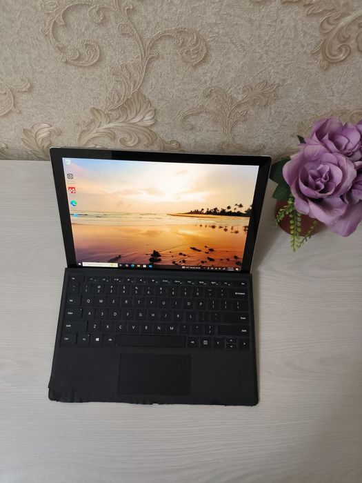 Microsoft Surface Pro 5 8GB 256GB