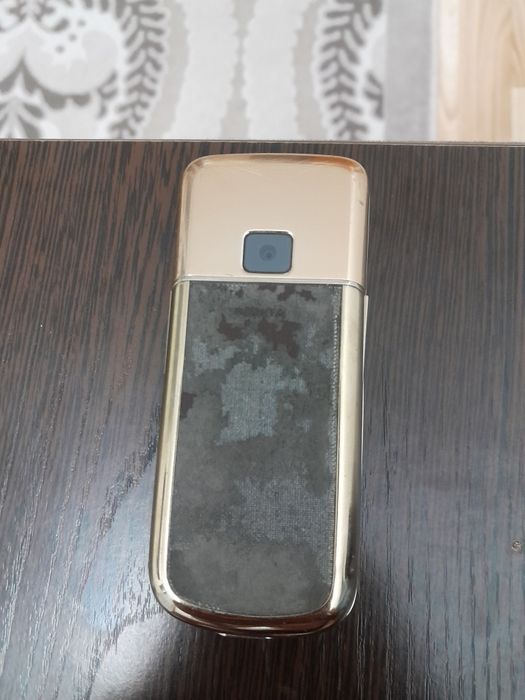 Нокия.  8800 голд