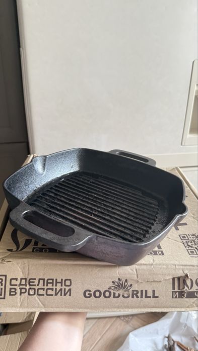 Сковорода гриль чугунная