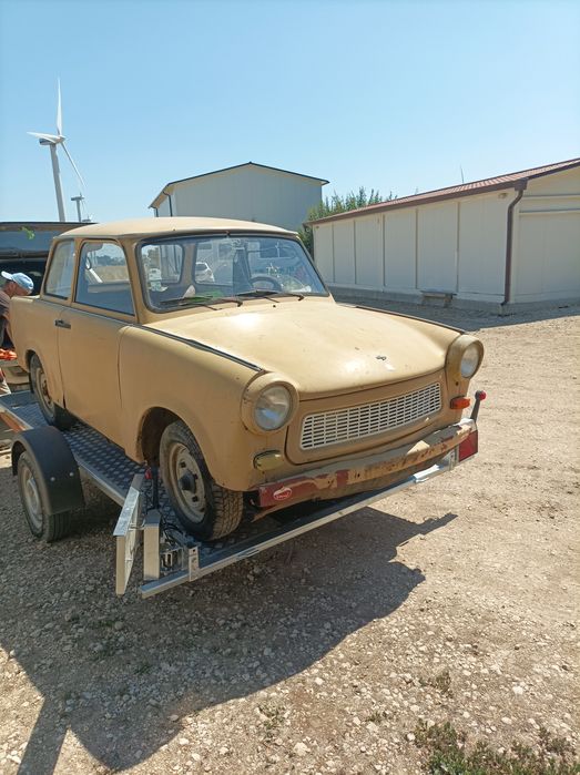 Трабанти на части