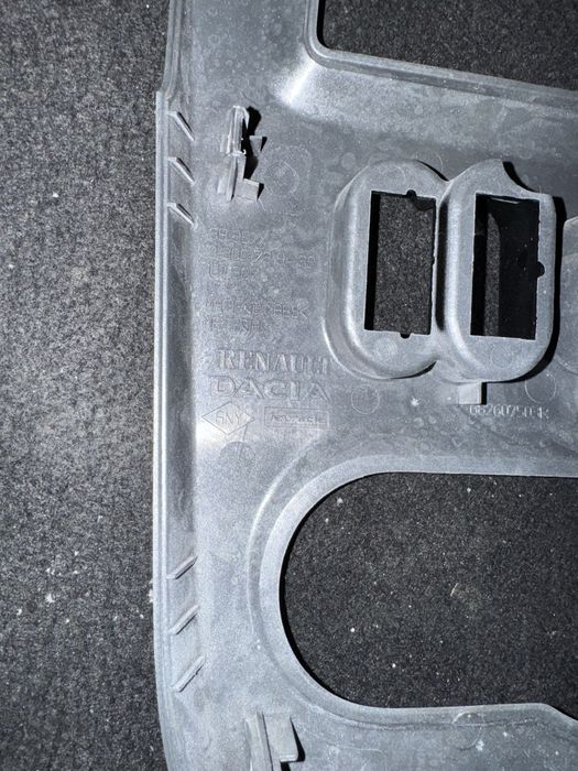 Consola centrala Logan 2011