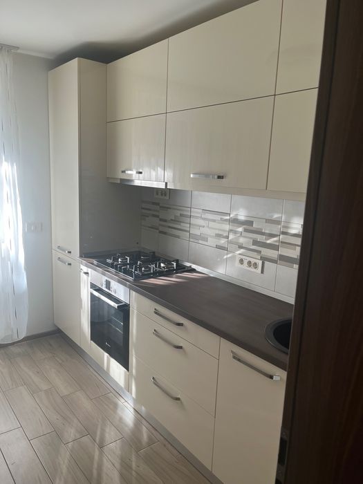De închiriat apartament 2 camere Dumbrăvița