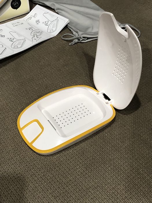 Neuroth DryUV aparat curatare cu ultra violete pentru aparate auditive