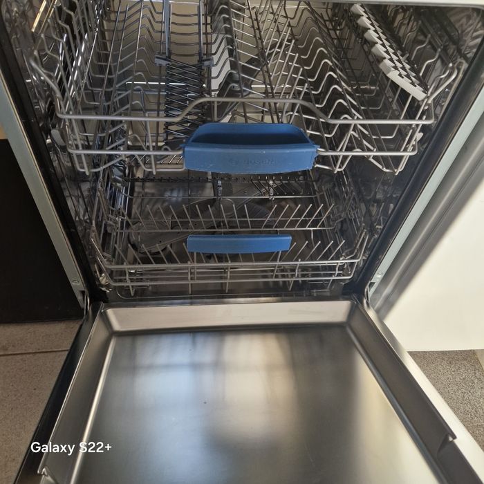 Съдомиялна 60см за вграждане BOSCH