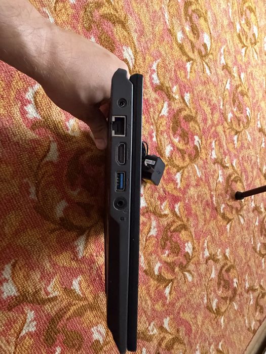 Продам нетбук Acer