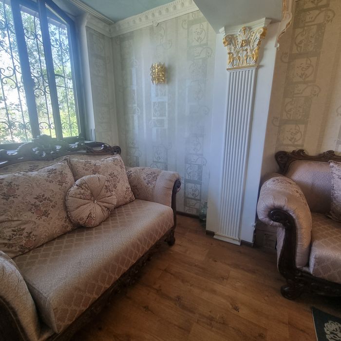 2 дивана (2-х и 3-х местные) б/у