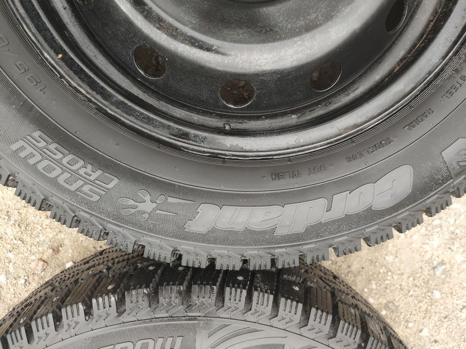 Шины зимние шипованные