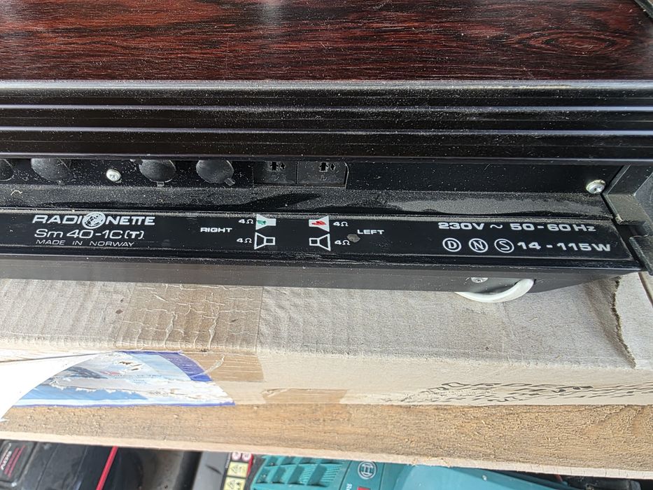 Vand radiocasetofon vechi Radionette