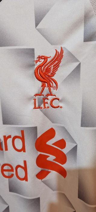 Ливърпул тениска (размер S)