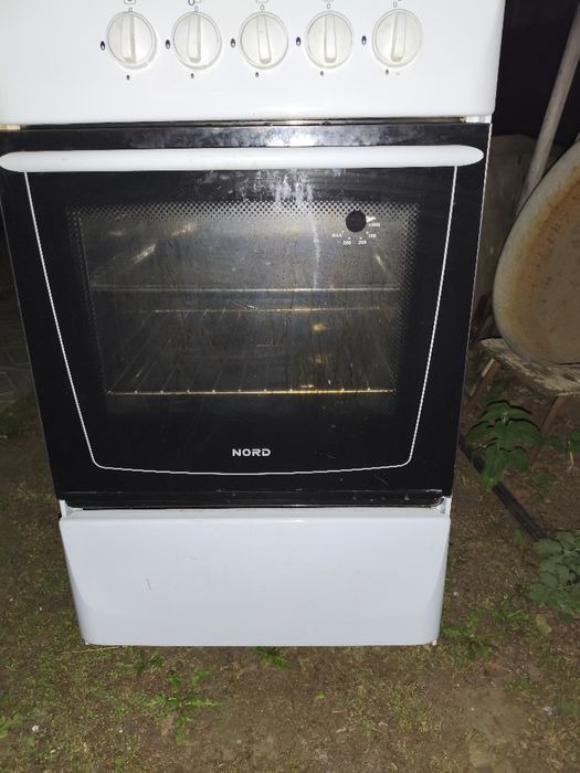 продам газовую плиту