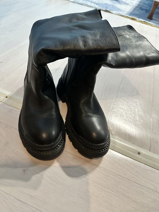 Продам зимний обувь