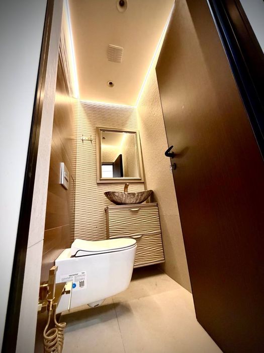 Продаётся квартира  Улица Махтумкули, ЖК Poytaxt 150 кв Дуплекс