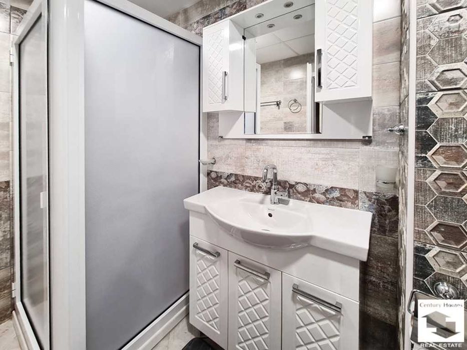 Продава се Четиристаен апартамент в Велико Търново, Колю Фичето - 109 кв.м за 2092 €/кв.м - Снимка #12