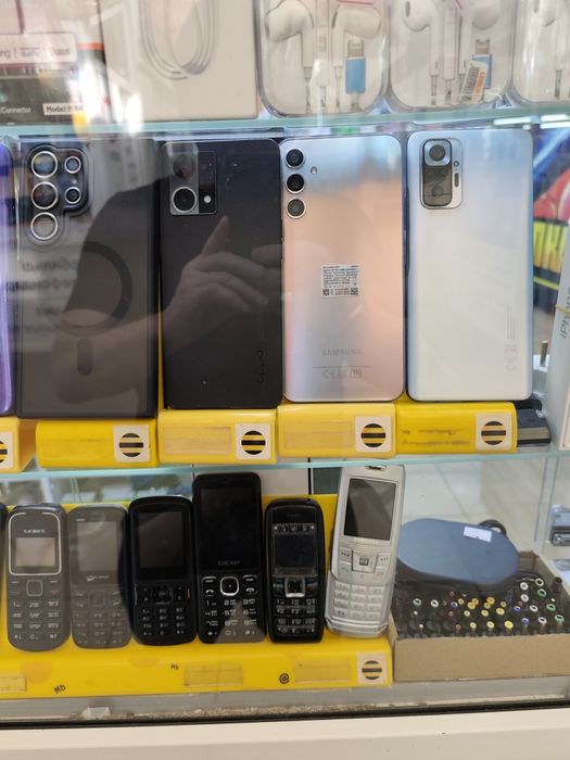 Продам Телефоны Айфон Самсунг