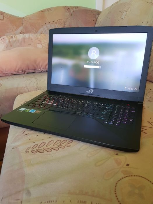 Laptop gaming ASUS ROG 24GB RAM DDR4 GTX 1060 i7 7700HQ + SSD schimb