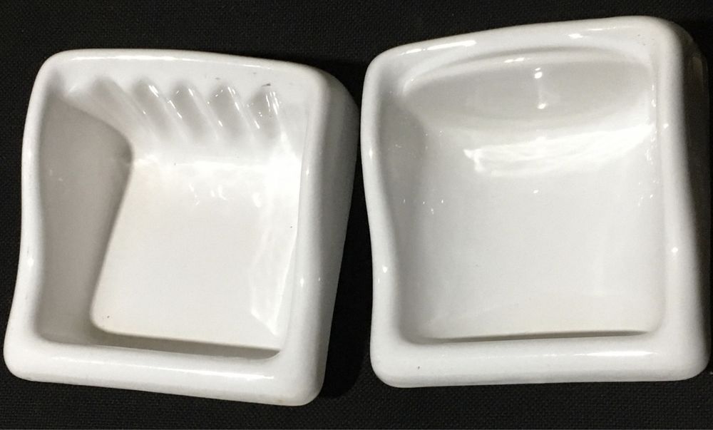 Два броя  Сапунерки 10 лева