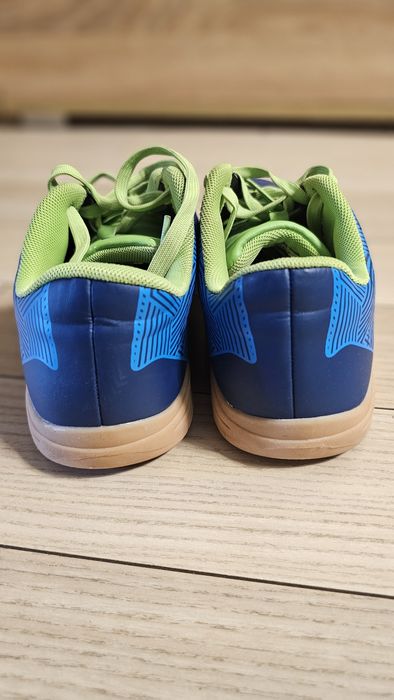 Ghete Fotbal Sala Martes - Mărimea EUR 37 - Stare foarte buna