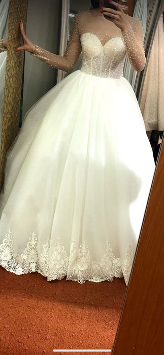Vând rochie de mireasă